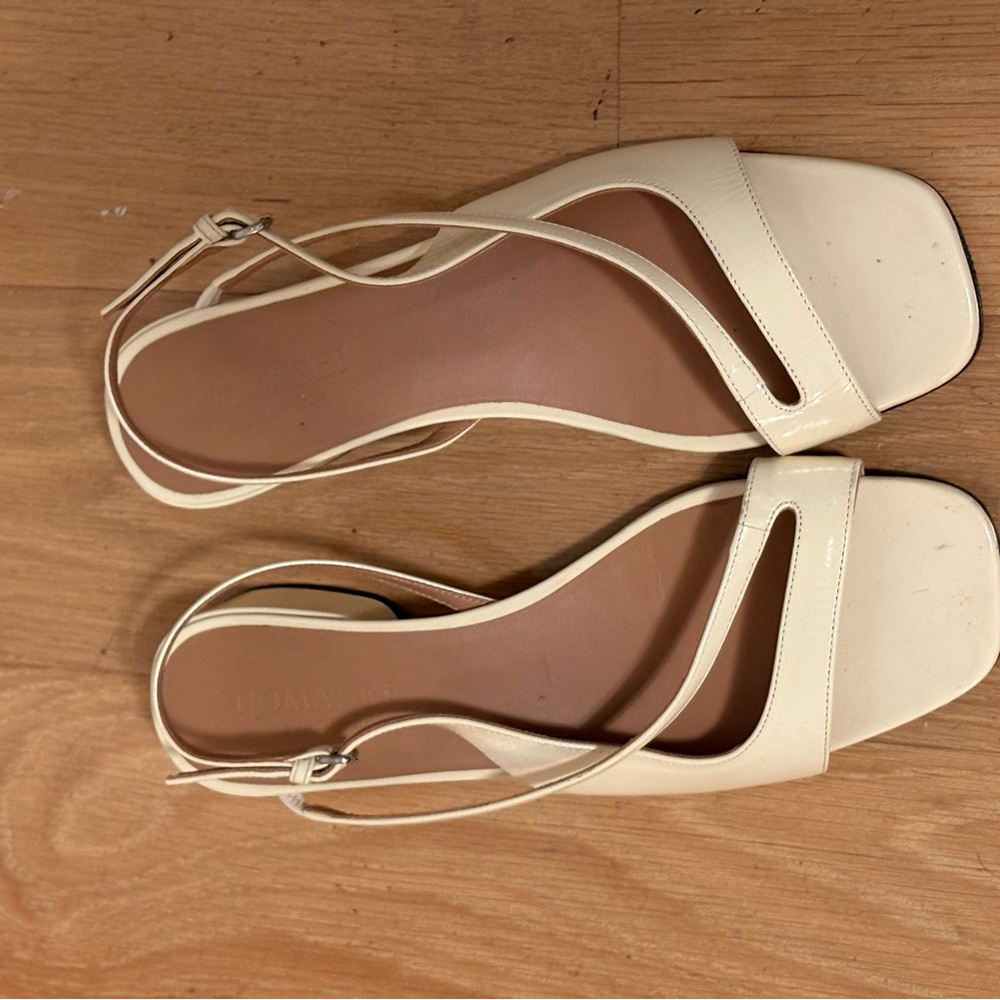 Elegant Cream Women's Sandals